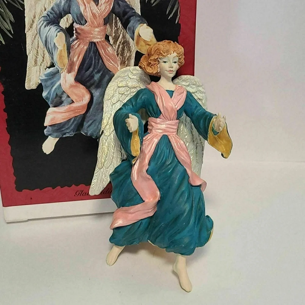 Glad Tidings‎ 1996 Hallmark Keepsake Ornament Nativity Angel Sculptor Joyce Lyle